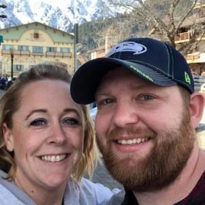 Meet your Posher, Casey